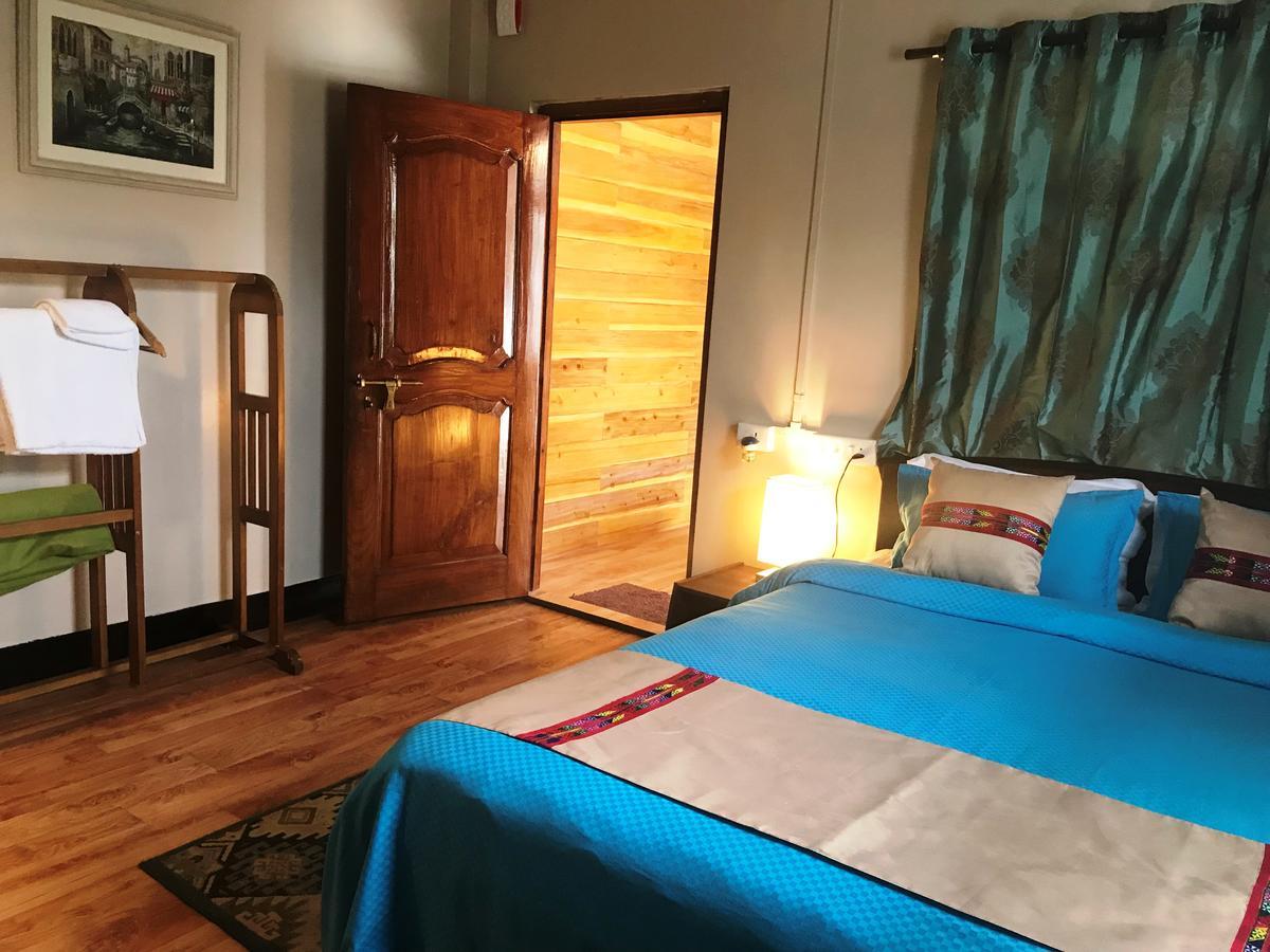 The Homestead B&B Shillong Bagian luar foto